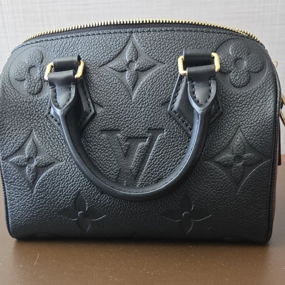 Louis Vuitton Black Speedy Bandoulière 20 - Picture 6 of 11